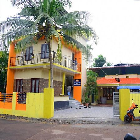 דירות Mundrothuruth Ab Island Residency מראה חיצוני תמונה